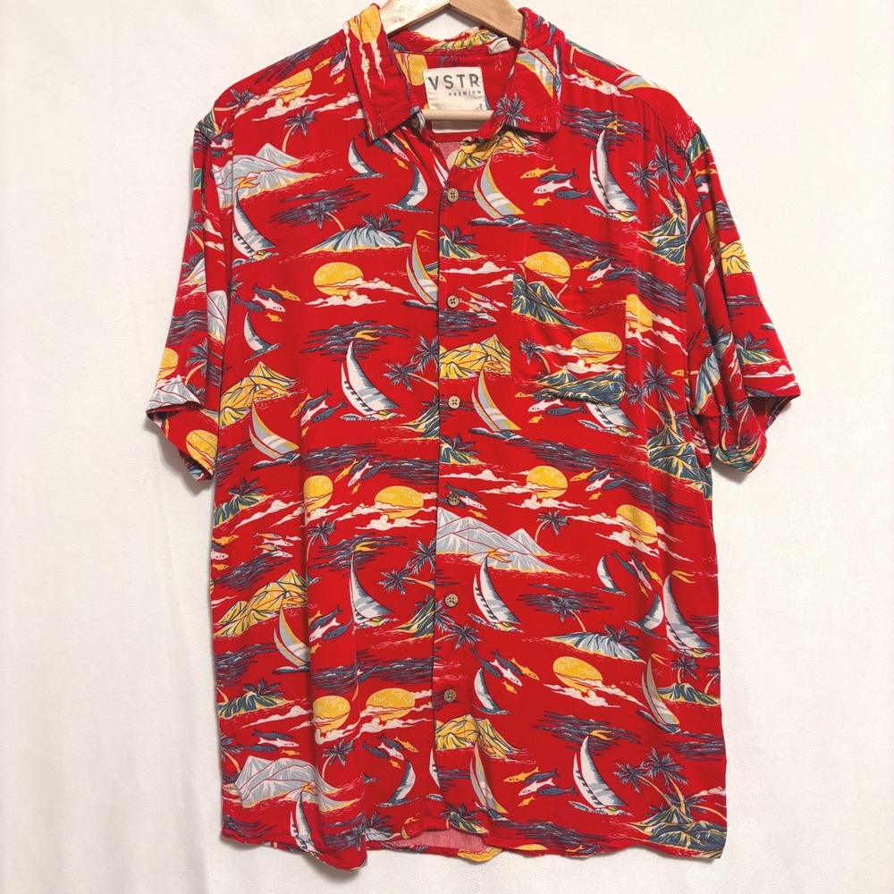 VSTR Premium Camp Shirt Mens XL Red Tropical Sailboat Fish Hawaiian Aloha Cabana